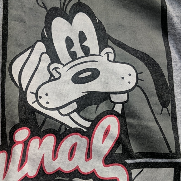 Disney shirt - Picture 5 of 6